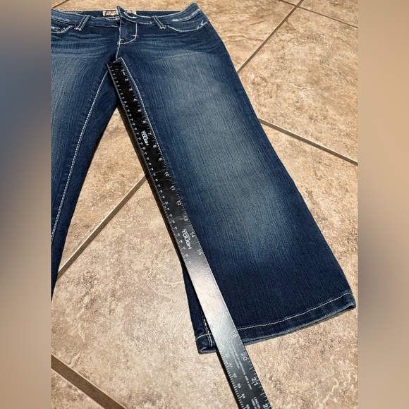 BKE Stella Women's cropped Blue Jeans - Picture 2 of 10